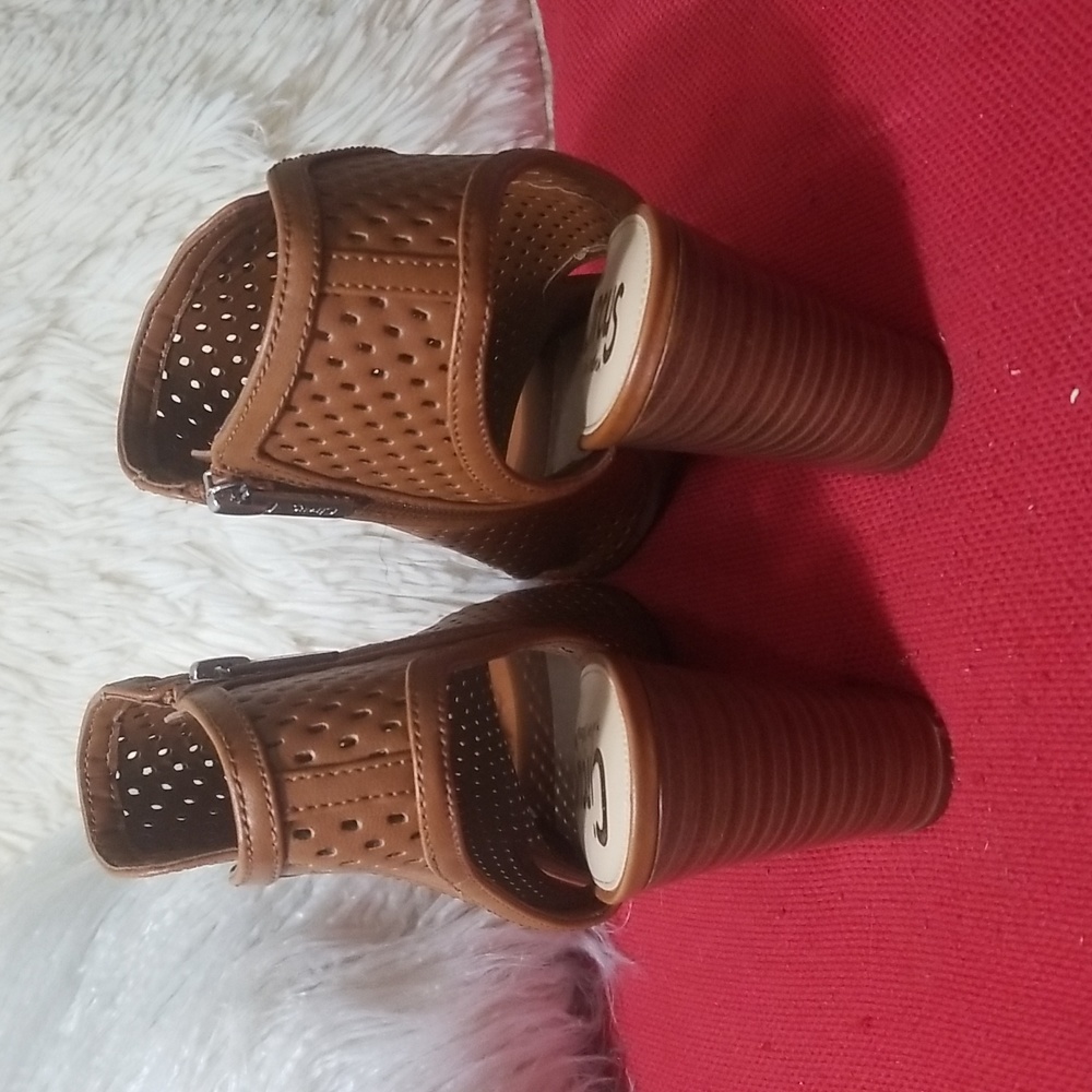 Sam Elderman Sandals - image 5